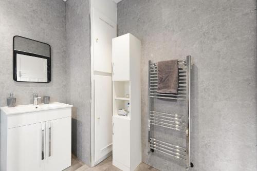Fotografie z fotogalerie ubytování New! 3BR in Baxter Ave v destinaci Elswick