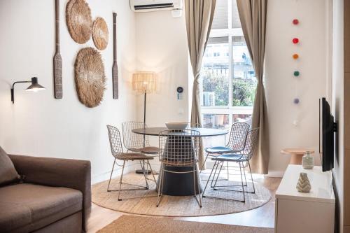 Sunny Central Apartment with 100sqm Terrace in Barcelona
