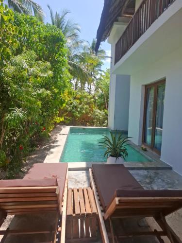 Piscina a Anna's House with pool o a prop