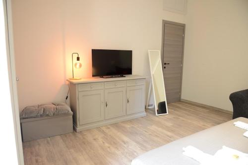 Torlonia Design Apartment Court