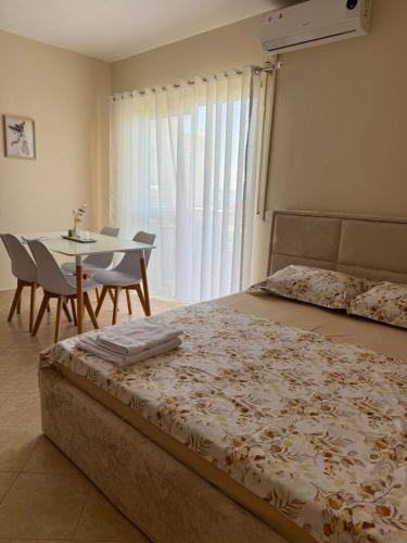 ApartHotel Sea & Back view studios