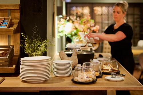 Jídlo v hotelu nebo okolí