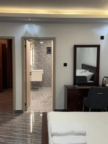 Afbeelding uit fotogalerij van Sovara Luxury Apartments Shared Apartment in Freetown