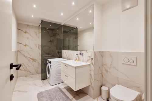 Premium Apartment near TrippleTower close to Central Wien 24h Checkin