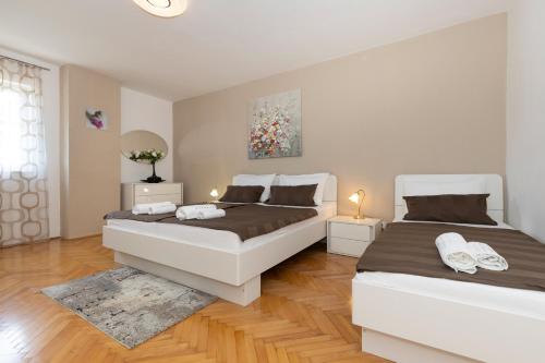 Ένα ή περισσότερα κρεβάτια σε δωμάτιο στο House Marija 2036