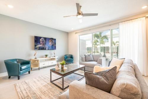 ET013 - Coastal Townhouse with Themed Bedroom at Reunion photo 7
