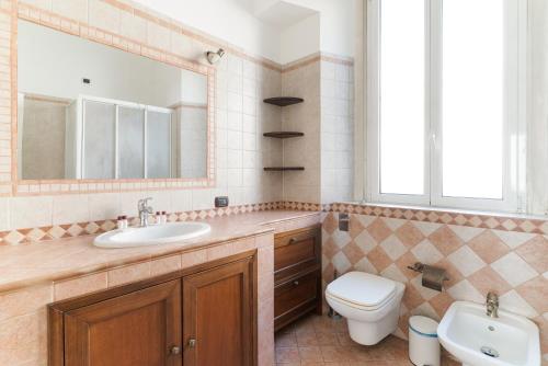 GuestHost - Bright Apartment Rubattino Milano