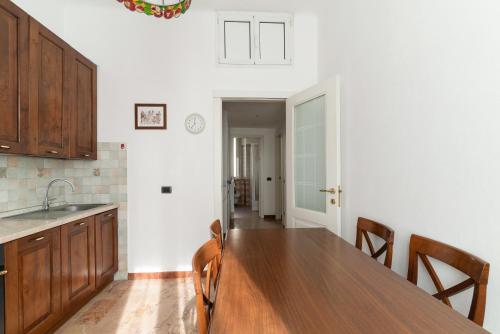 GuestHost - Bright Apartment Rubattino Milano