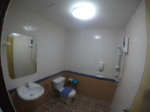Ένα μπάνιο στο Best Rent a Room
