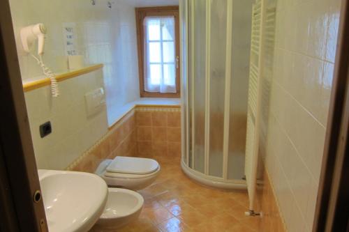 Salle de bains dans l'établissement Chalet Del Sole per gruppi