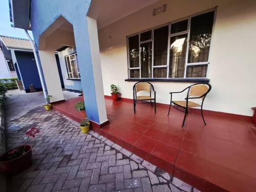 Balkón nebo terasa v ubytování Moshi Comfort Stay