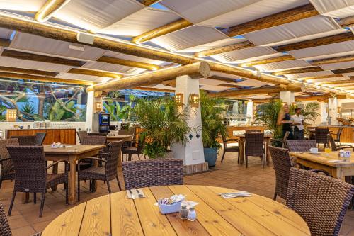 Nhà hàng/khu ăn uống khác tại Parque Santiago IV Official