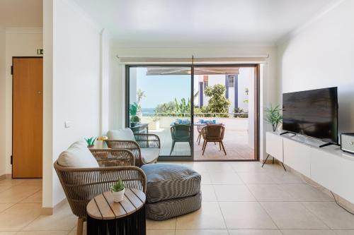 On The BEACH Stunning Apartment Albufeira Olhos de Água