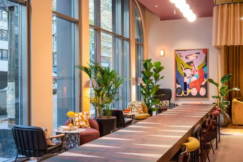 En restaurant eller et andet spisested på TRIBE Düsseldorf