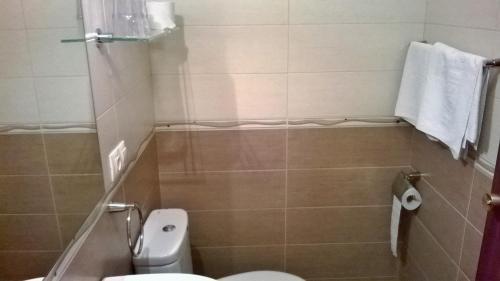 Hostal El Cairoにあるバスルーム