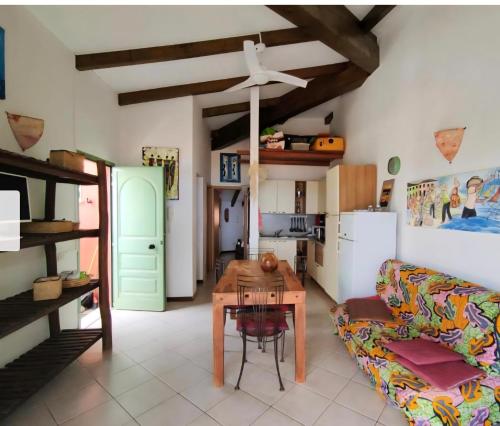 Dapur atau dapur kecil di Ibiscus Penthouse