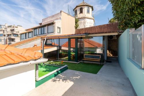 Artistic Studio with Terrace in Foz by HostWise