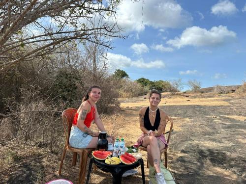 Nápoje v ubytování Elephant Side Safari Bungalow