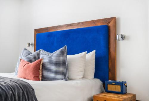 Suite 1, Berkeley Suites photo 13