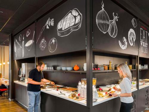 Jídlo v hotelu nebo okolí