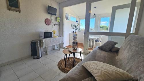 Appartement climatisé proche du Marina et plage