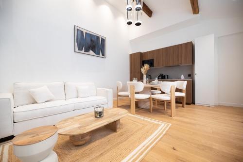 Chic Parisian Loft in Bastille Area