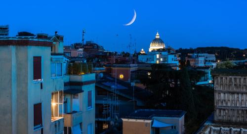Luise Charming Terrace Vatican View