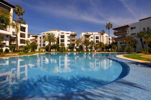 Photo de la galerie de l'établissement Superbe Appartement de Luxe Marina Agadir, à Agadir