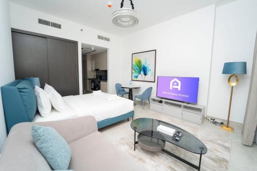 AWS Holiday Homes - Modernity with a View