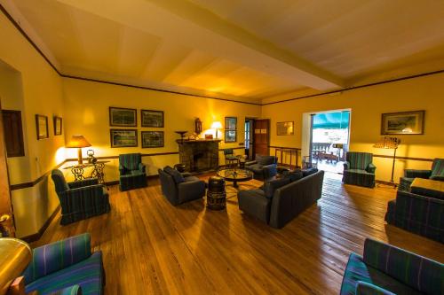 Hotel Yacanto tesisinde lounge veya bar alanı