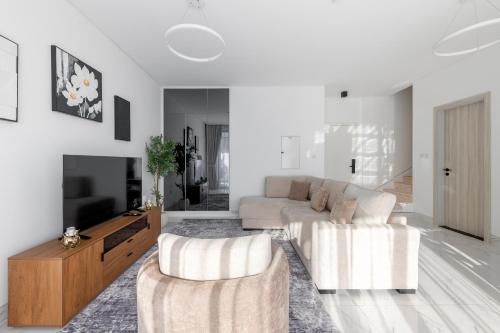 Brand New Grand 2BR Duplex apartment in Jumeirah Village Circle with Pool, Gym and kids playground