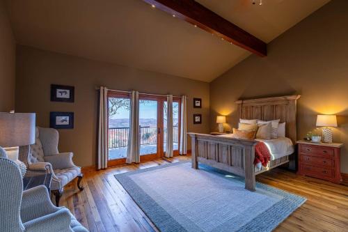 Ένα ή περισσότερα κρεβάτια σε δωμάτιο στο Bailey's Creek Lodge