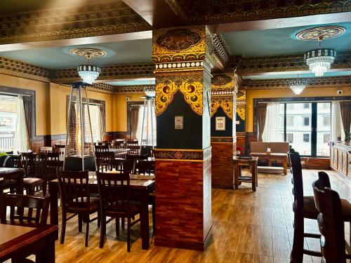 Εστιατόριο ή άλλο μέρος για φαγητό στο Hotel De Purang