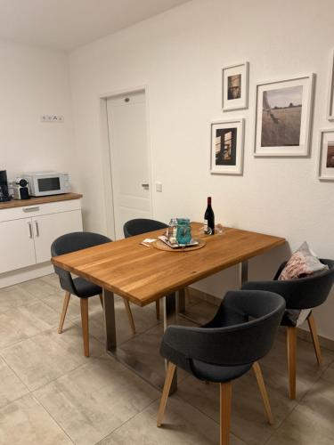 Haus Schatzl - 2 Apartments 50 oder 95 m2, Gartenbereich und Baden im Fluss