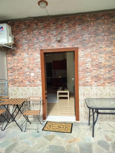 G P Comfortable accommodation
