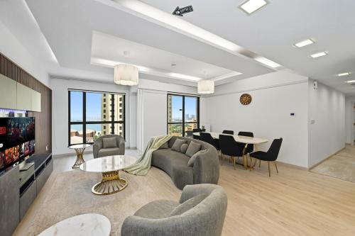 3 Bed Spacious JBR Modern Living Holiday Home