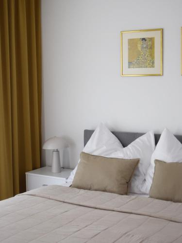 Hanslgasse Private Rooms