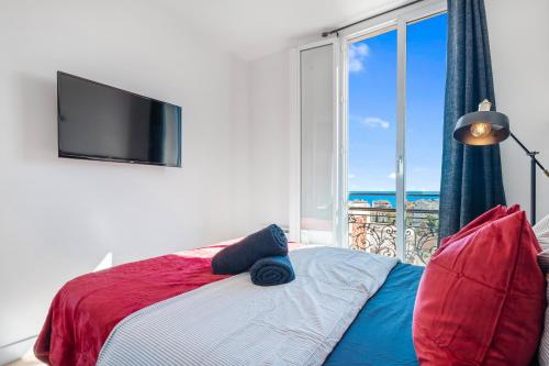 Nice Renting - CAMBRAI - Luxurious Sea View Terrasse - King Bed - Parking - AC - fully equipped