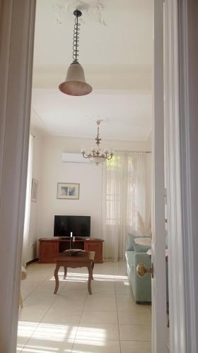 Calliope's Neoclassical Home in the heart of Plaka