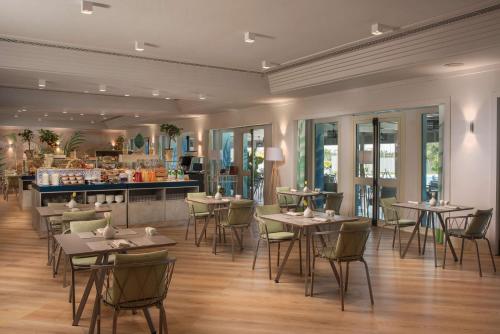 Restaurace v ubytování NH Catania Parco degli Aragonesi