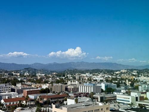 Photo de la galerie de l'établissement LUXURY 1BD 1BTH MODERN APARTMENt, à Los Angeles