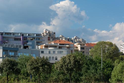 Luxury Rooms Near the Beach3