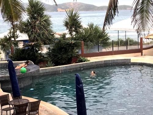 Kolam renang di atau dekat dengan Peró Suits