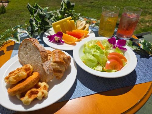 Еда / где поесть недалеко от отеля