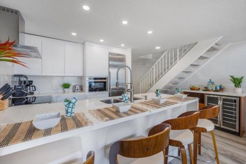 Gallery image of Napili Point C3 · NP C3 Renovated OceanFront to Whale Watch Rela in Kahana