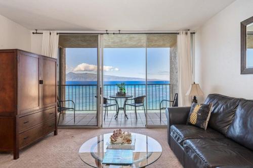 Afbeelding uit fotogalerij van Royal Kahana 909 · RK 909 OceanFront Condo w Beautiful Ocean Vie in Kahana