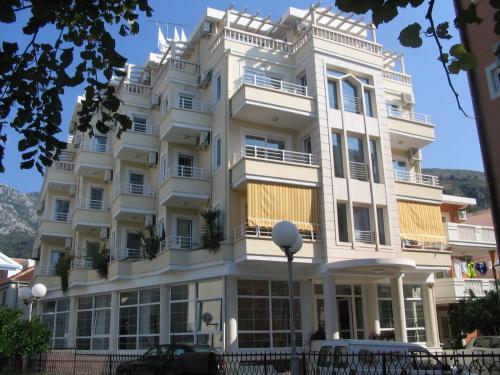 Fotografie z fotogalerie ubytování Hotel Obala v destinaci Budva