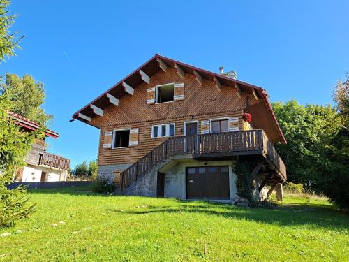 Chalet spacieux à Les Rousses pour 10 pers, proche commerces - FR-1-834-9