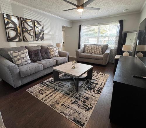 Gallery image of Family Comfort Retreat & Spacious Yard in Richardson