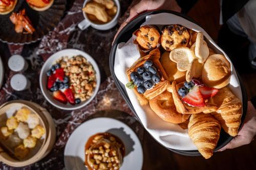 Mad på hotellet eller i nærheden